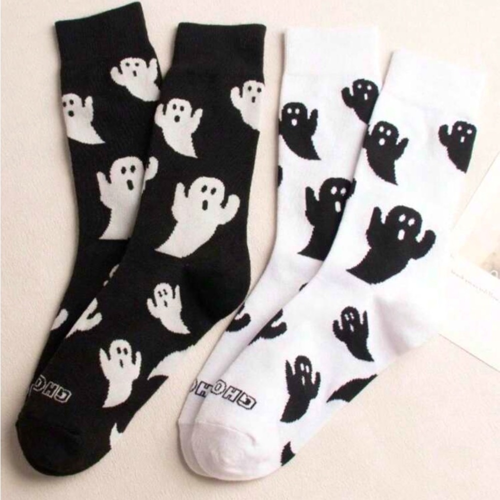 Black & White Crew Ghost Pattern Sock Set NEW 🏷️